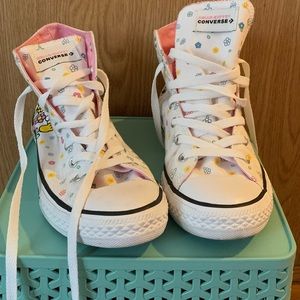 CONVERSE X HELLO KITTY - Like new, worn only once.